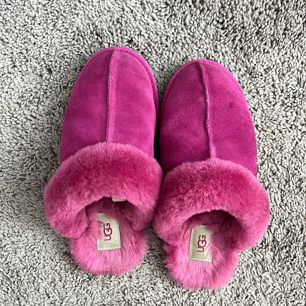 UGG scuffette slippers